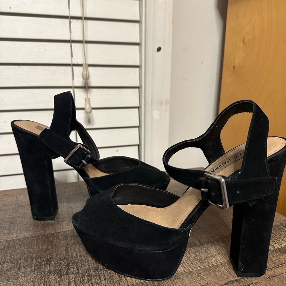 Steve Madden Black Suede Platform Sandals